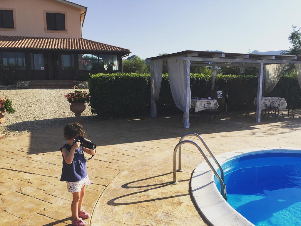 צ'רבטרי Agriturismo Casale Sasso מראה חיצוני תמונה