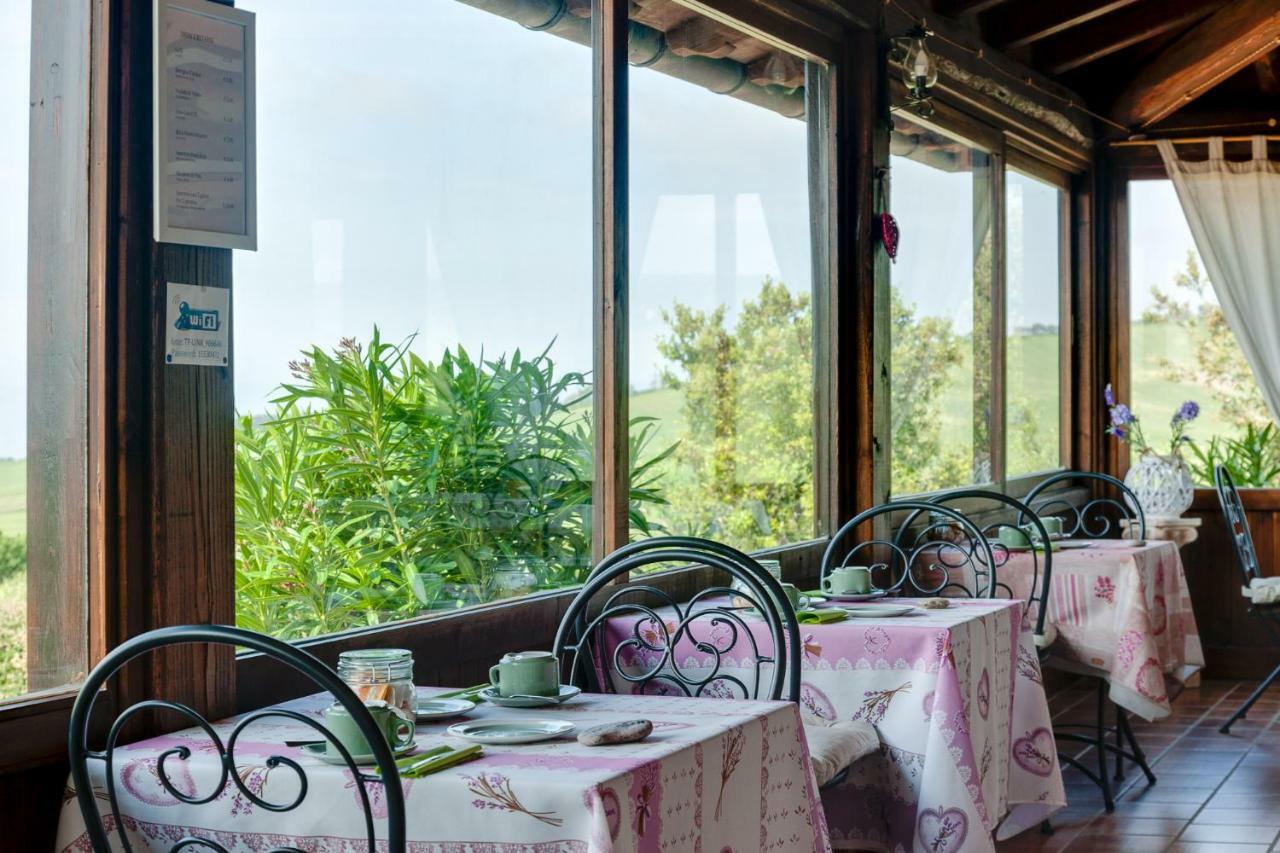 צ'רבטרי Agriturismo Casale Sasso מראה חיצוני תמונה
